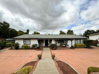 829 7th St in Ramona, CA - Building Photo - Building Photo