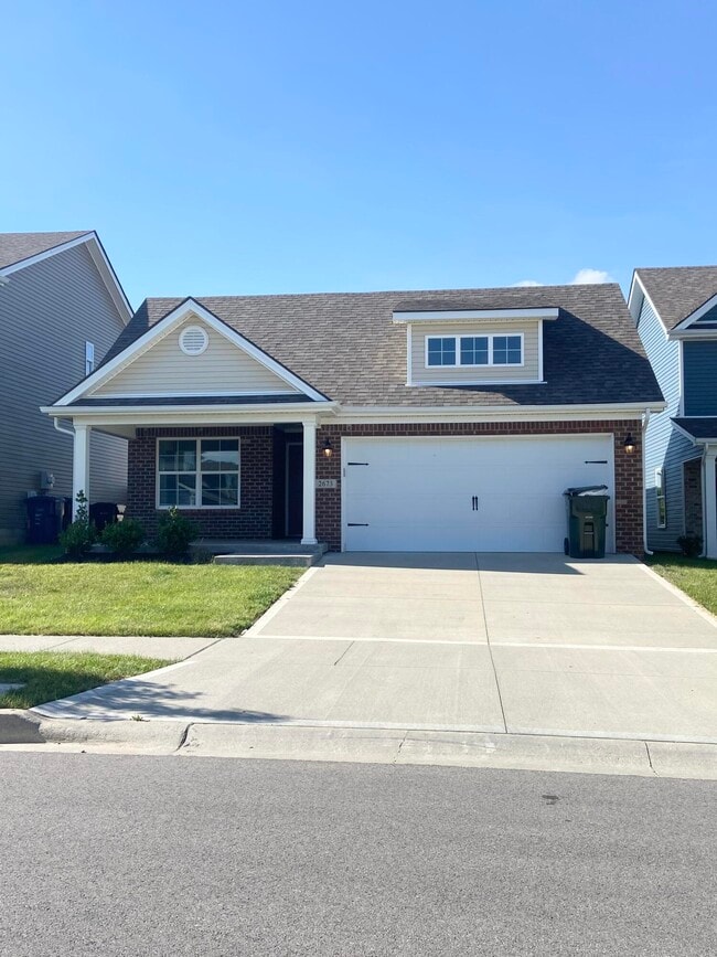 2492 Feathersound Wy