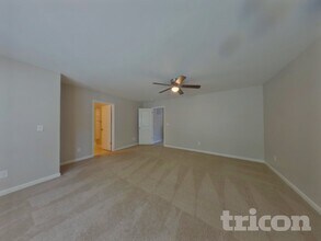 2480 Marthas Ridge Dr in Statesville, NC - Building Photo - Building Photo