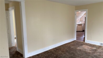 787 E 154th St in Cleveland, OH - Building Photo - Building Photo