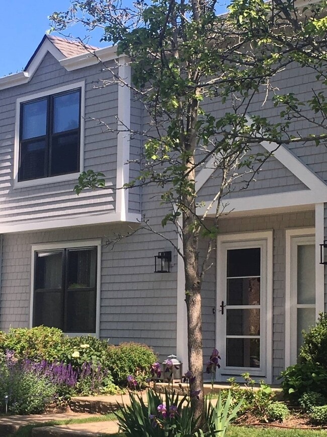 property at 50 Hubbard Ln