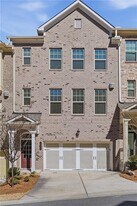 1322 Rosen Rd in Brookhaven, GA - Building Photo