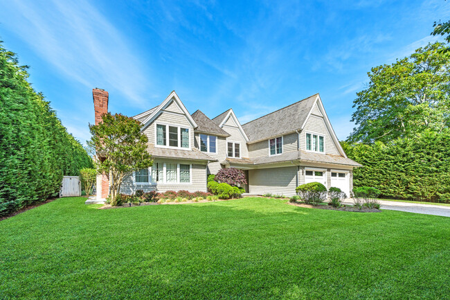 51 Miankoma Ln in Amagansett, NY - Building Photo - Building Photo