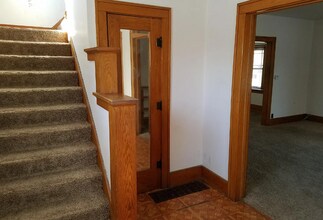 808 W Seerley Blvd in Cedar Falls, IA - Building Photo - Building Photo