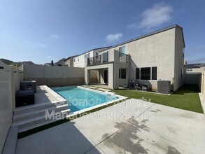 35245 Orchard Trails in Fallbrook, CA - Building Photo - Building Photo