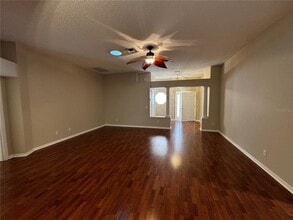 101 Costa Mesa Dr in Lady Lake, FL - Building Photo - Building Photo