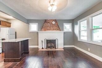 1144 S Maryland Ave in Springfield, MO - Building Photo - Building Photo