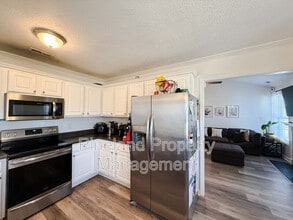 301 Buckeye Dr in Raeford, NC - Building Photo - Building Photo