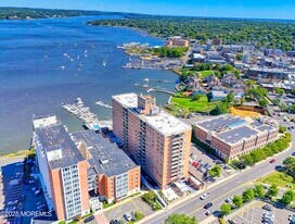28 Riverside Ave in Red Bank, NJ - Building Photo