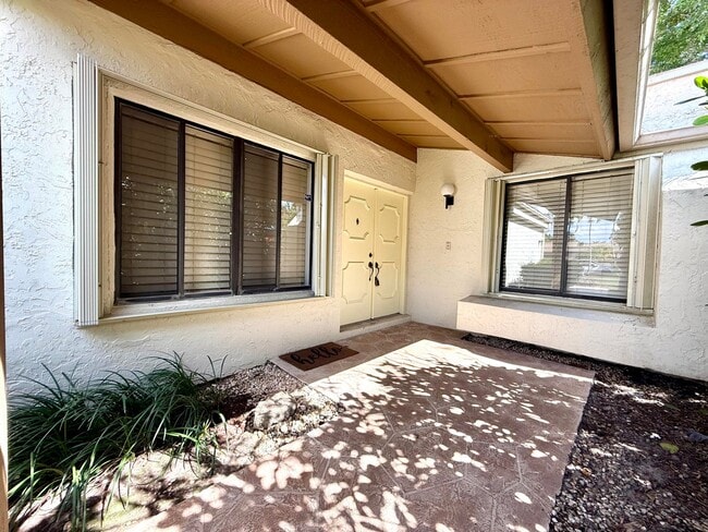 5670 Piping Rock Dr in Boynton Beach, FL - Building Photo - Building Photo
