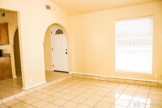 128 Masquerade Ln in El Paso, TX - Building Photo - Building Photo