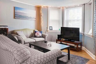 1322 W Melrose St in Chicago, IL - Building Photo - Building Photo