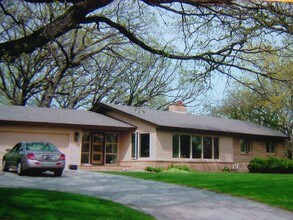 3000 W 82nd St in Minneapolis, MN - Building Photo - Building Photo