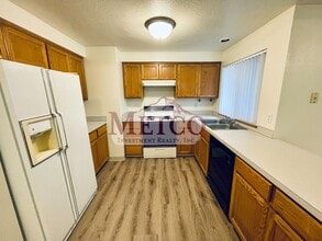 488 S 70th St in Springfield, OR - Building Photo - Building Photo