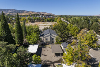 6028 Plumas St in Reno, NV - Building Photo - Building Photo