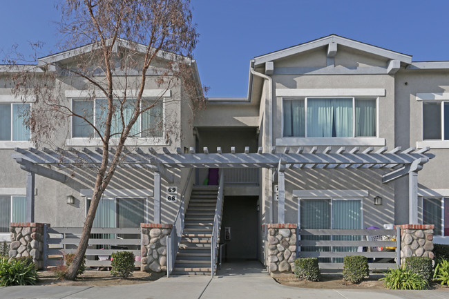 Pacheco Village Apartments in Los Banos, CA - Building Photo - Building Photo