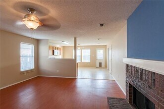 2324 Maple Dr in Little Elm, TX - Building Photo - Building Photo