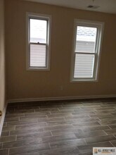 250 Somerset St in New Brunswick, NJ - Building Photo - Building Photo