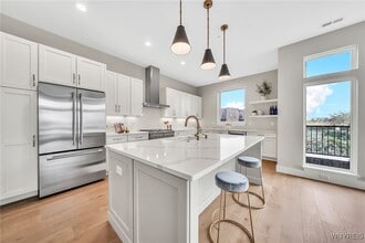 272 Lakefront Blvd in Buffalo, NY - Building Photo - Building Photo