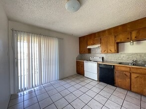 1106 Eastside Dr in Killeen, TX - Building Photo - Building Photo