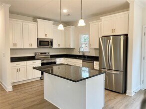 5245 Virginia Ave in Cumming, GA - Building Photo - Building Photo