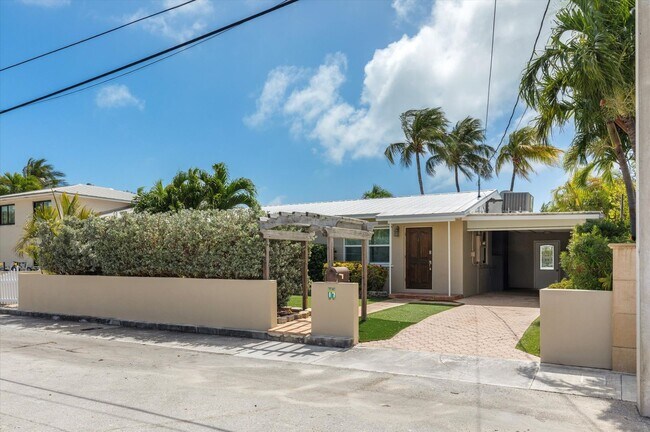 17 Aster Terrace in Key West, FL - Building Photo - Building Photo