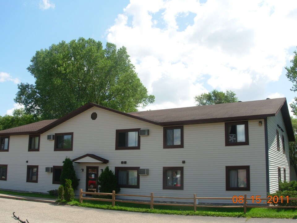 217 Minnesota Ave, Unit 8 in Stevens Point, WI - Building Photo