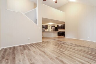 19194 Shire Horse Blvd in Porter, TX - Foto de edificio - Building Photo