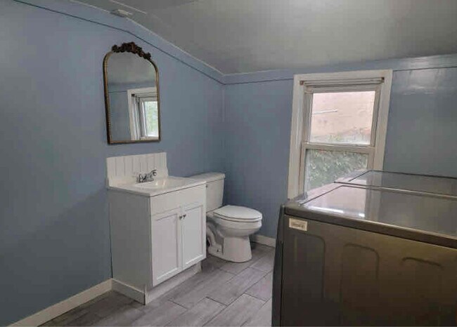 18 Lewis St in Minersville, PA - Building Photo - Building Photo