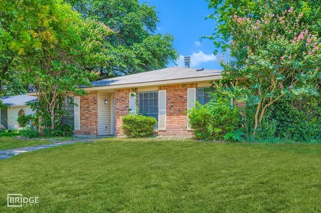 9117 Fairmont Cir in Rowlett, TX - Building Photo - Building Photo