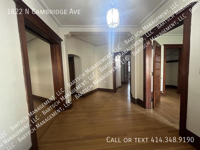 1822 N Cambridge Ave in Milwaukee, WI - Building Photo - Building Photo