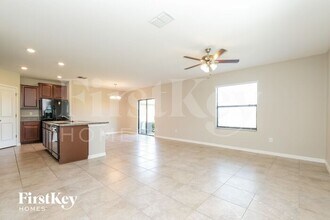 5050 Brickwood Rise Dr in Wimauma, FL - Building Photo - Building Photo
