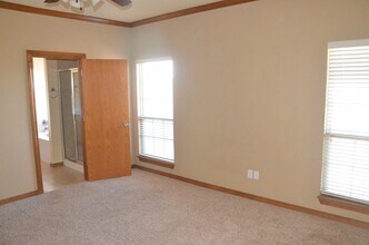 1101 Glen Eagles Ct in Norman, OK - Building Photo - Building Photo