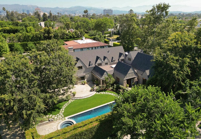 property at 143 S Muirfield Rd