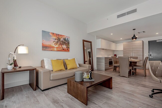 777 N Ocean Dr in Hollywood, FL - Building Photo - Building Photo