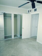 1864 NE 46th St, Unit E1 in Fort Lauderdale, FL - Foto de edificio - Building Photo