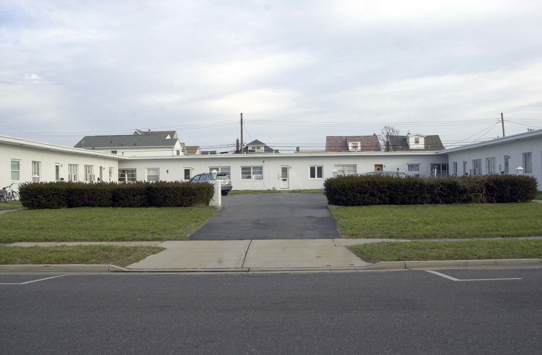 120 10th Ave in Belmar, NJ - Building Photo