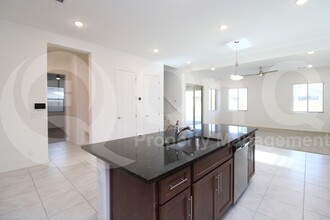 9527 E Rainbow Ave in Mesa, AZ - Building Photo - Building Photo