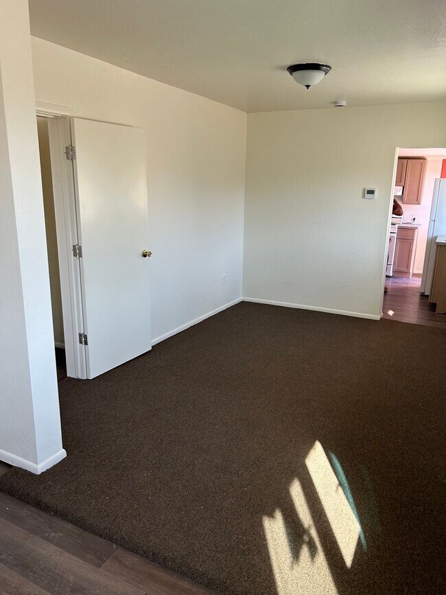 404 N Snider Ave in Winslow, AZ - Building Photo - Building Photo