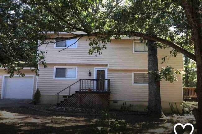property at 3620 Burt Dr