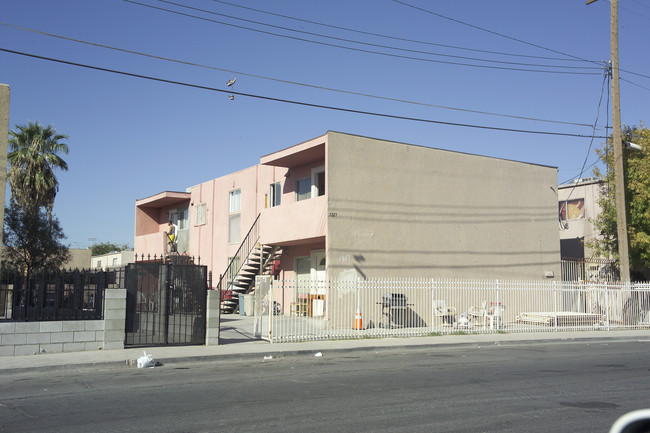 1317 23rd St. North in Las Vegas, NV - Foto de edificio - Building Photo