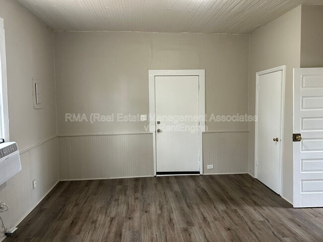 1035 W College St in Griffin, GA - Building Photo - Building Photo