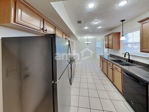 2126 Burgess Ln in Spring Hill, TN - Foto de edificio - Building Photo