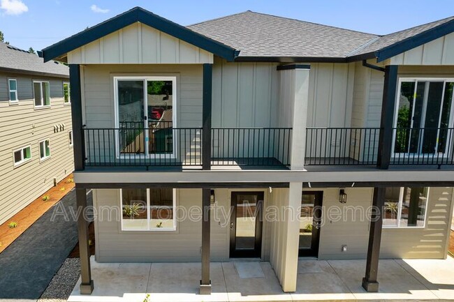 930 Molalla Ave in Oregon City, OR - Building Photo - Building Photo