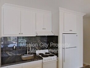 4902 Sandyland Rd in Carpinteria, CA - Building Photo - Building Photo