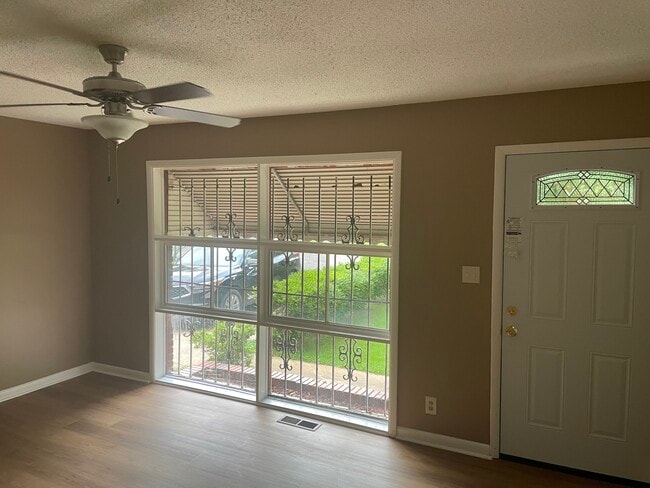 1204 Gale Dr in Midfield, AL - Building Photo - Building Photo