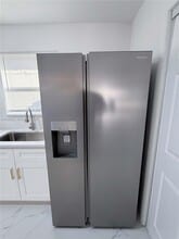 133 SE 2nd Ave in Hallandale Beach, FL - Building Photo - Building Photo