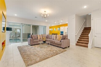 1468 Fairview Cir in Kissimmee, FL - Building Photo - Building Photo