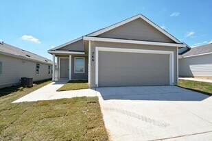 766 Tulsa Trl in New Braunfels, TX - Building Photo