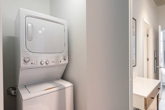 2793 W Belden Ave in Chicago, IL - Building Photo - Building Photo